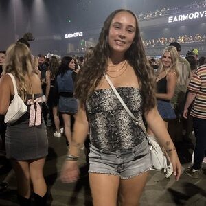 Meet your Posher, Kaytlan